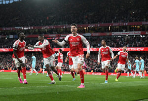 Arsenal Beat Burnley 1-0 and Edge Closer to First Premier League Title in 22 Years