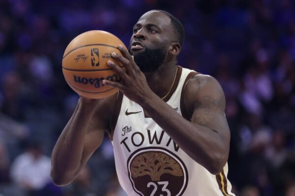 Draymond Green Re-Signs with Warriors on $27.7 Million Deal