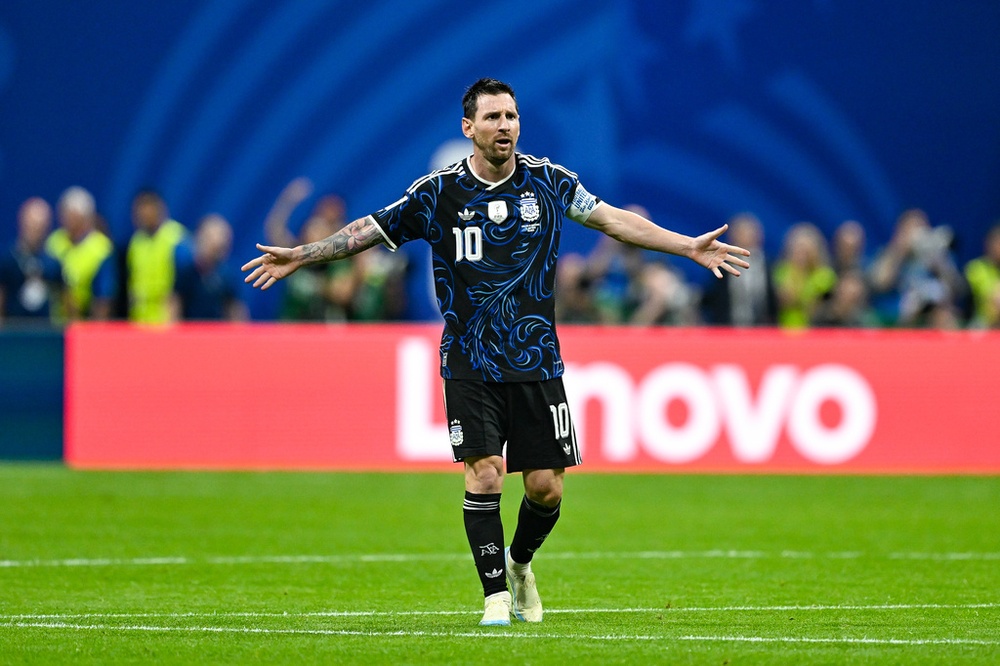 Messi Assists Twice as Argentina Rallies Late to Beat England