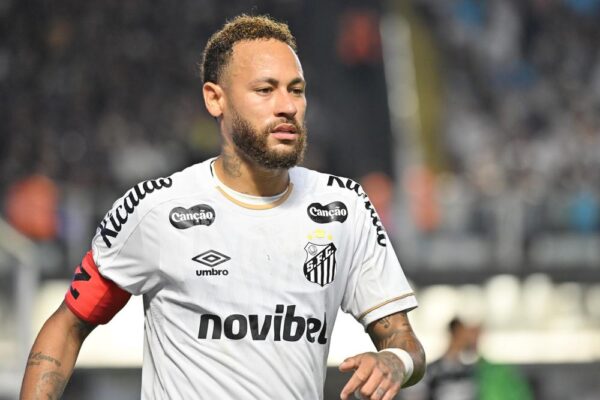 CBF Reportedly Considers Staging Neymar Farewell Match After Brazil Retirement