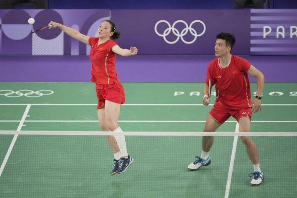 Huang Yaqiong Badminton Drama Debut Follows Retirement and New Teaching Role