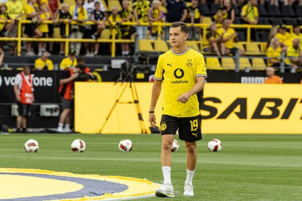 Karetsas No.19 Tribute: Why He Snubbed Dortmund's No.10